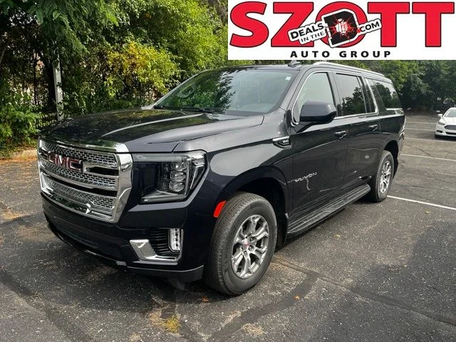 Used 2023 Gray GMC SLE image 1