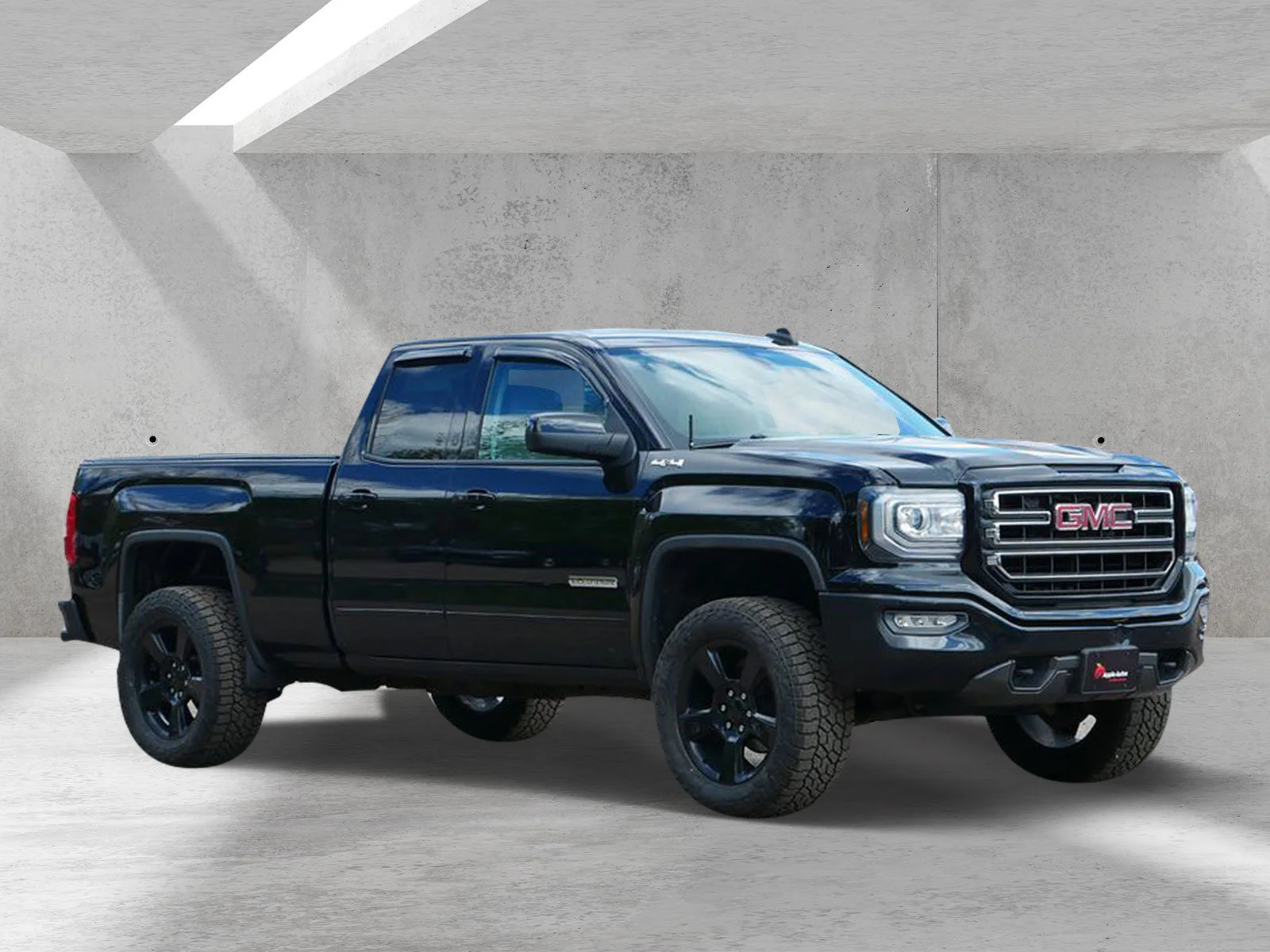 2018 GMC Sierra 4WD Double Cab Standard Box's photo