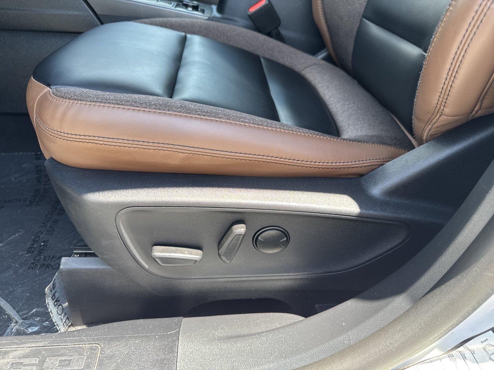 Used 2025 Oxford White Ford Outer Banks image 10
