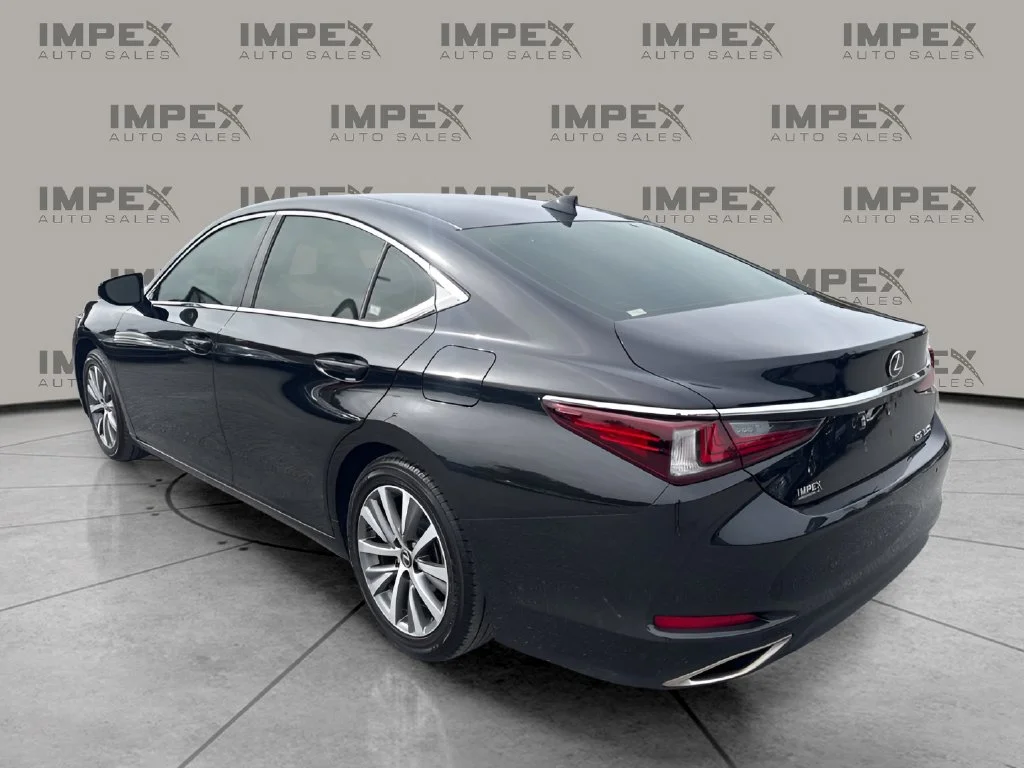 Used 2021 Black Lexus 350 image 3