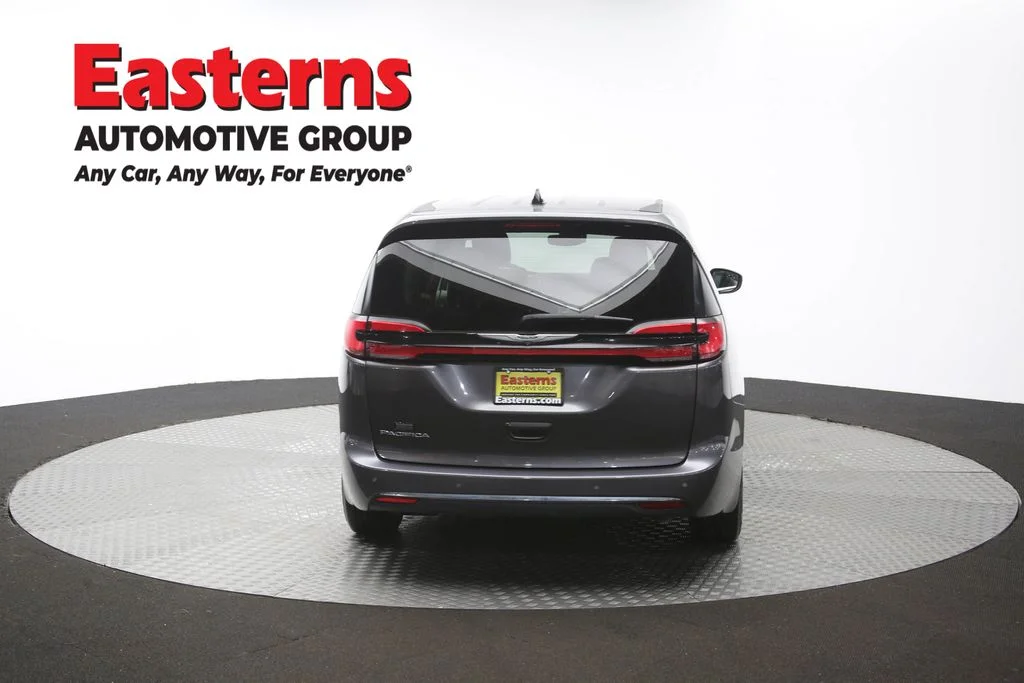 Used 2023 Gray Chrysler Touring L image 39