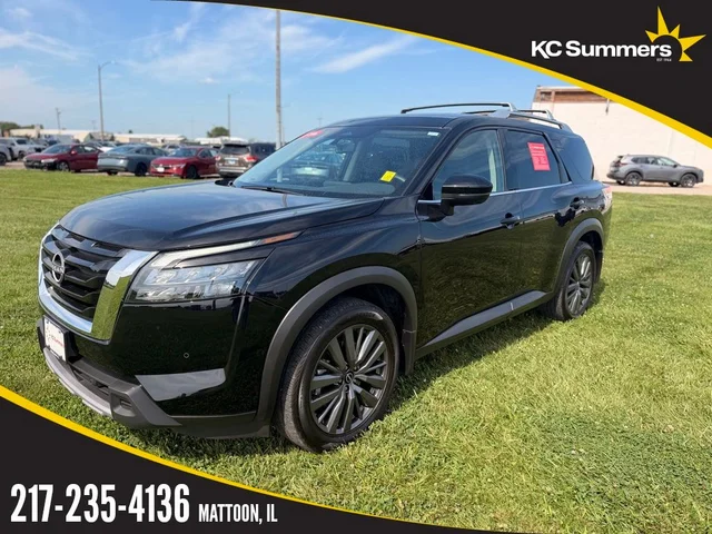 2025 Nissan Pathfinder SL