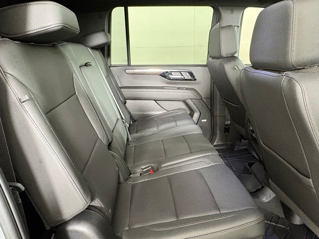 Used 2026 Gray Chevrolet Z71 image 17