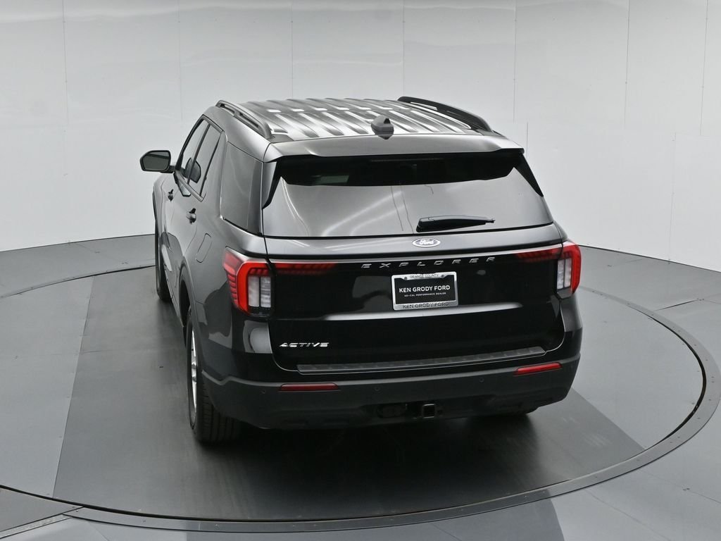 New 2026 Agate Black Metallic Ford Active image 41