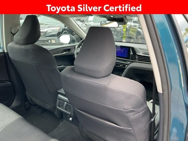 Used 2025  Toyota LE image 27