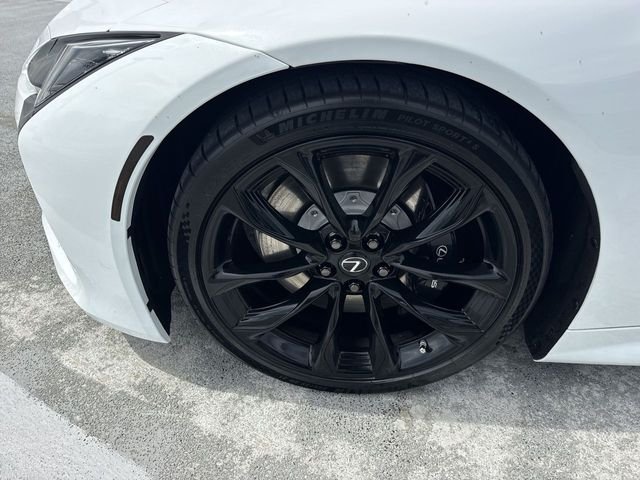 Used 2021 White Lexus 500 image 10