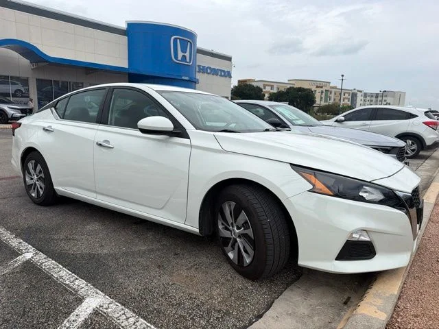 Used 2022 Nissan Altima S with VIN 1N4BL4BV1NN367439 for sale in San Marcos, TX