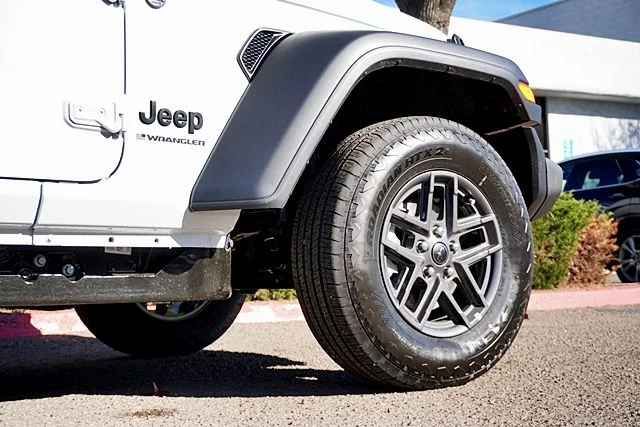 New 2026 Bright White Clear-Coat Exterior Paint Jeep Sport S image 9