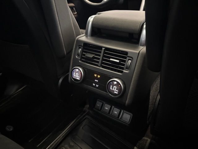 Used 2020 Blue Jaguar SE image 35