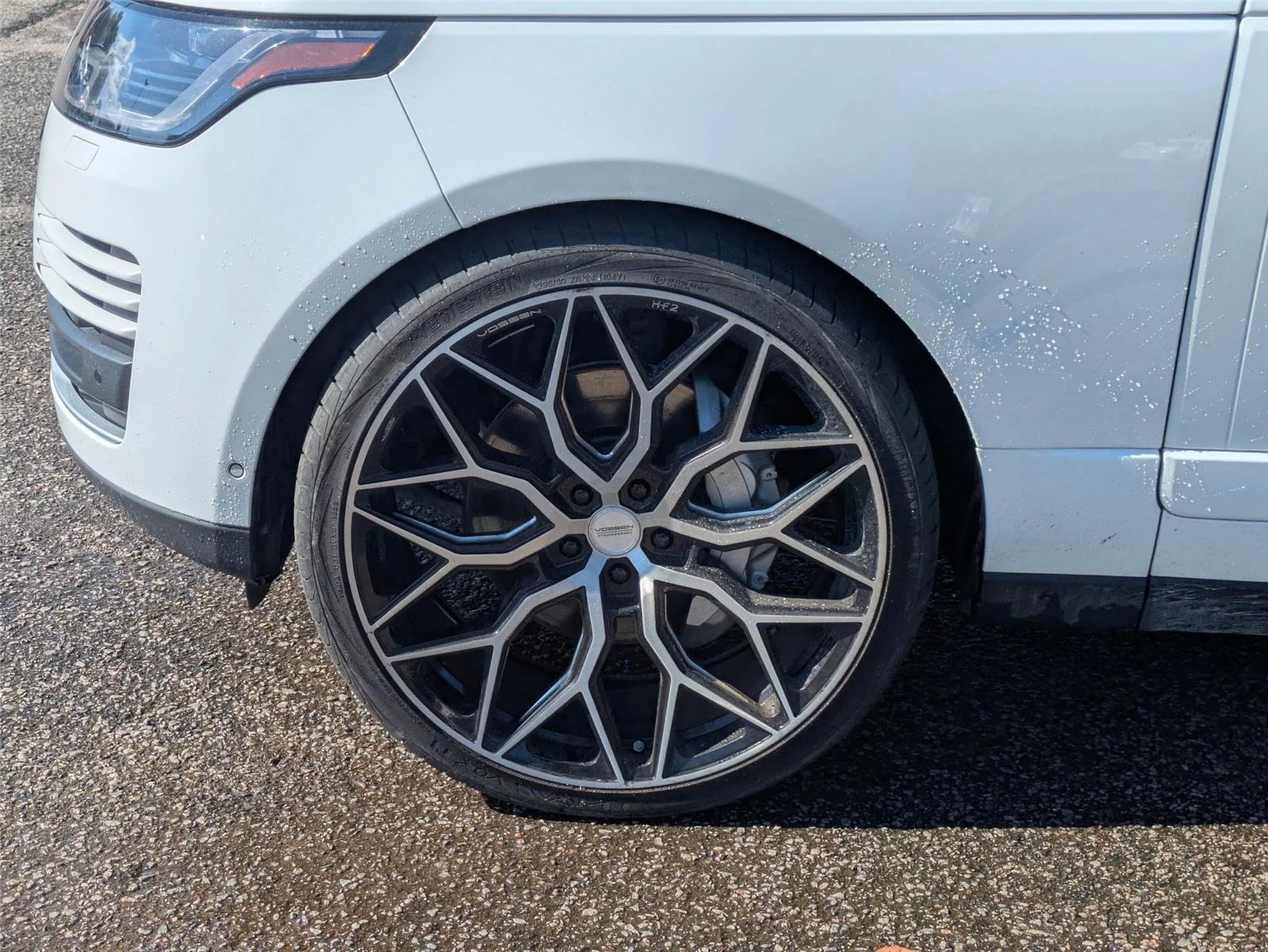 Used 2019  Land Rover HSE image 7
