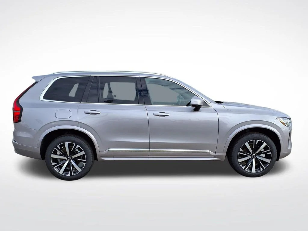 2026 Volvo XC90 Core - Photo 8