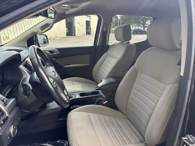 Used 2020 Black Ford XLT image 15