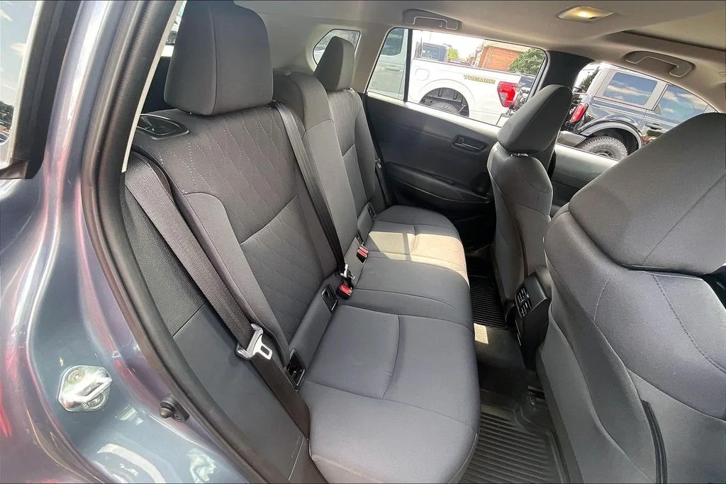 Used 2023  Toyota LE image 26