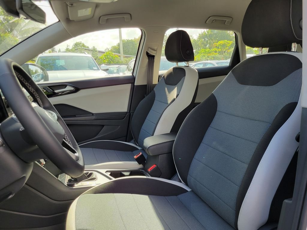 New 2026 White Volkswagen 1.5T S image 12