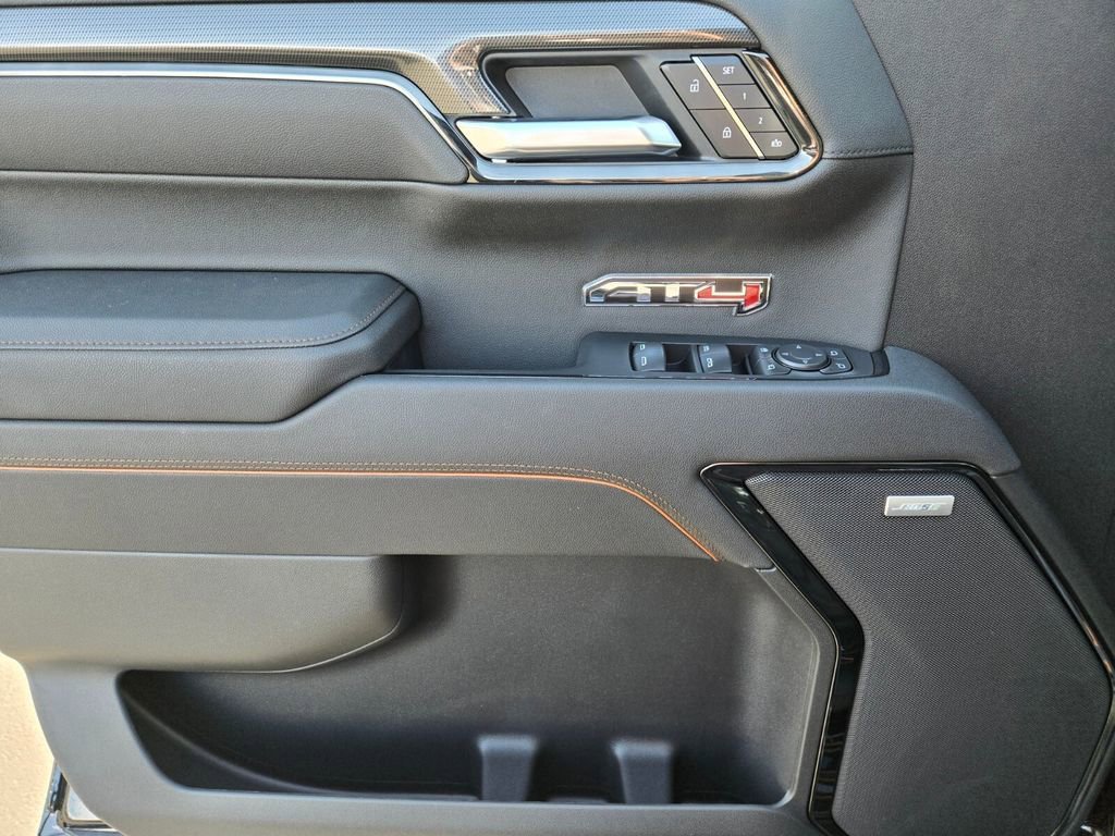 2026 GMC Sierra 1500 AT4 - Photo 10