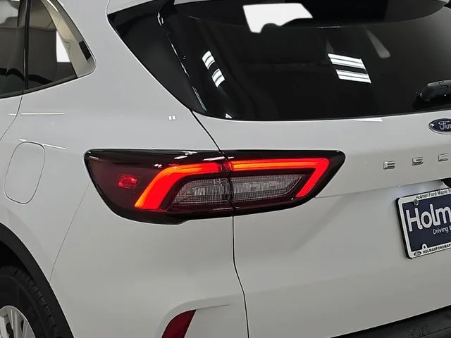 Certified Used 2023 Oxford White Ford Active image 30