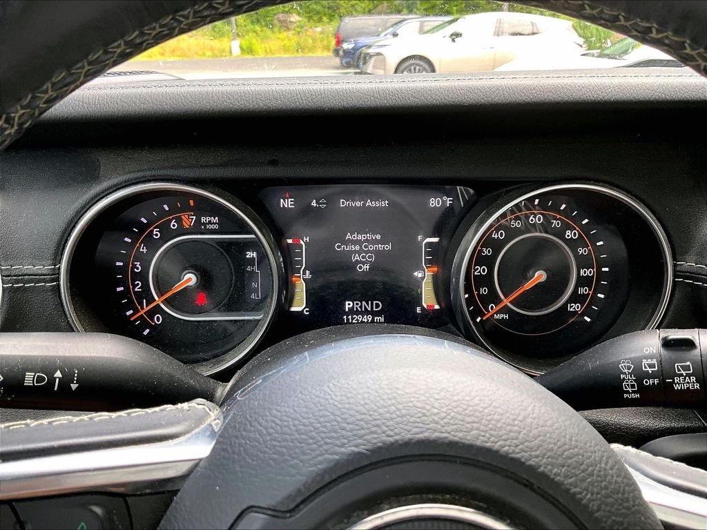 Used 2019 White Jeep Unlimited Sahara image 8