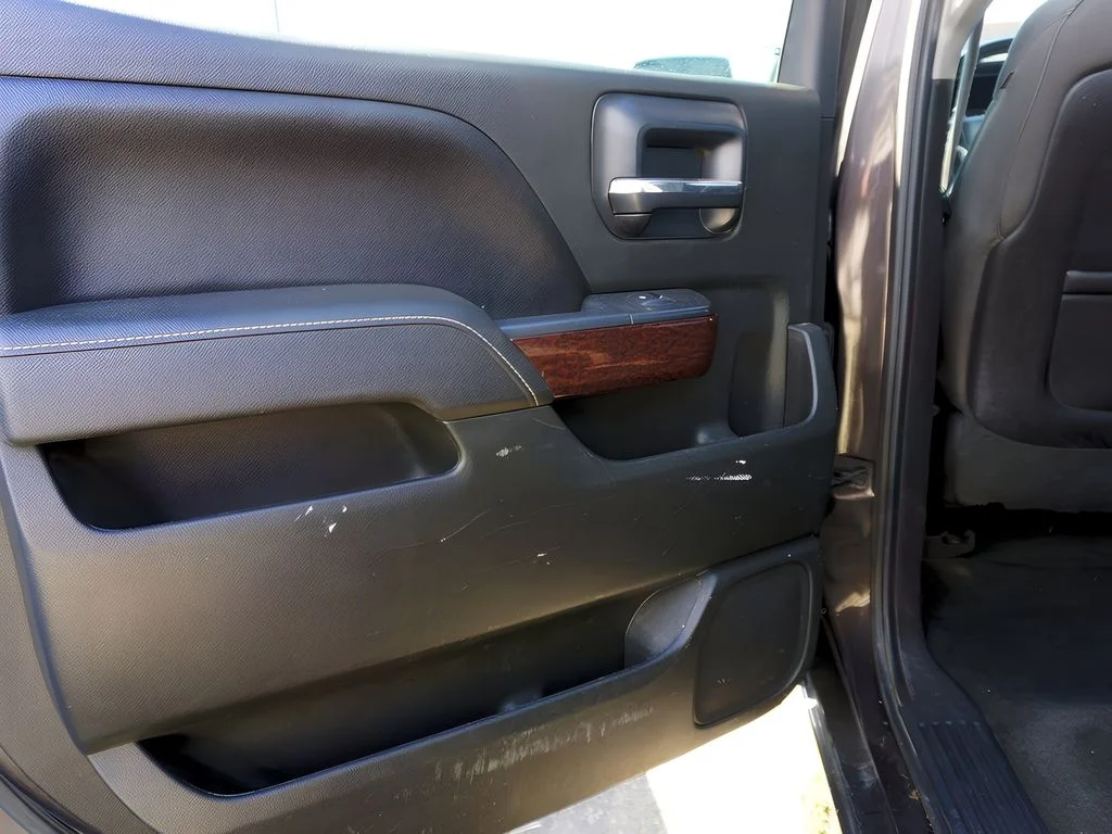 Used 2015 Iridium Metallic GMC SLE image 29