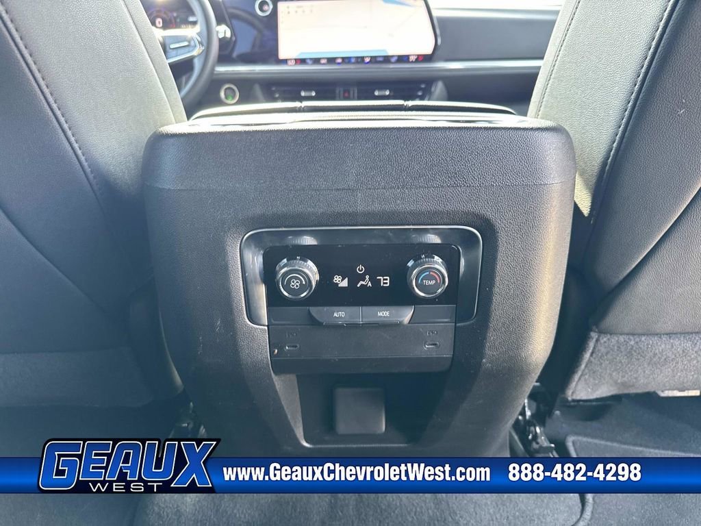 Used 2025 Black Chevrolet Z71 image 27