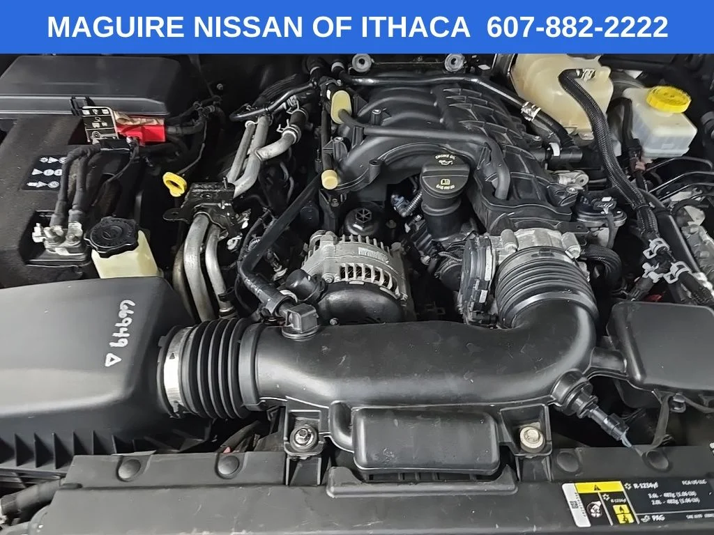 Used 2019 Gray Jeep Sport S image 12