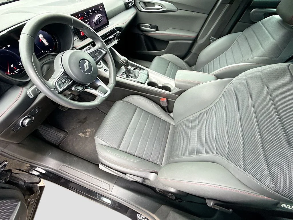 Used 2024  Dodge GT image 27