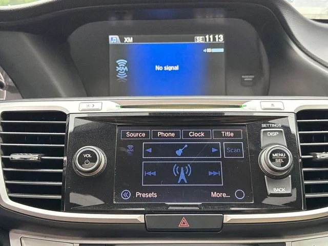 Used 2015 Black Honda EX-L image 25