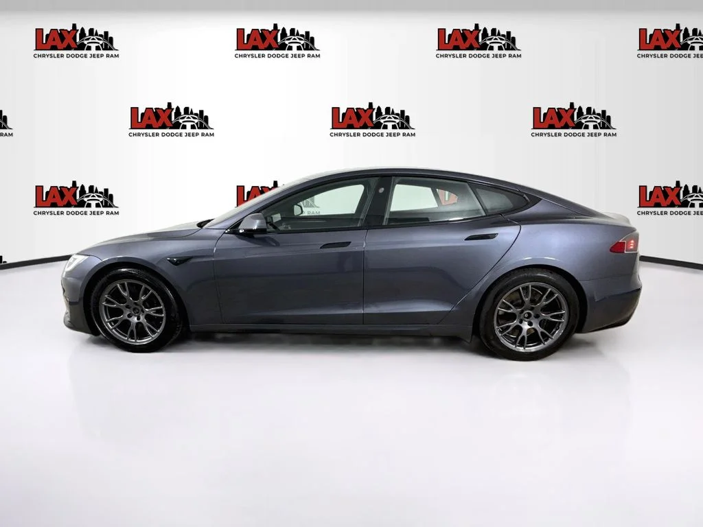 Used 2022 Gray Tesla Base image 4