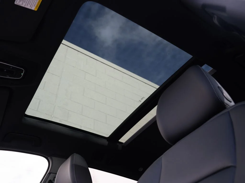 Used 2025 White Audi  image 31