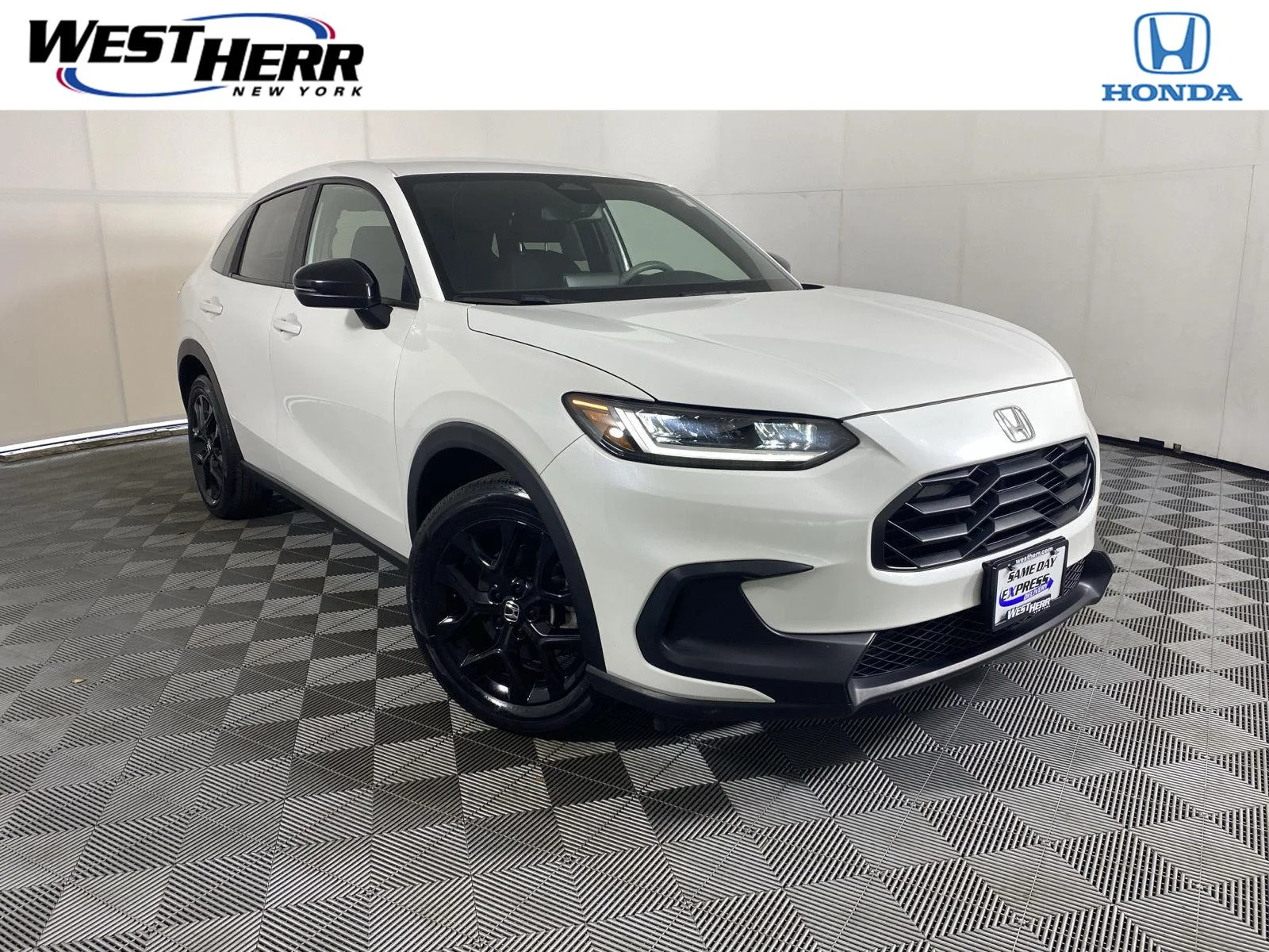 Used 2024 Platinum White Pearl Honda Sport image 1