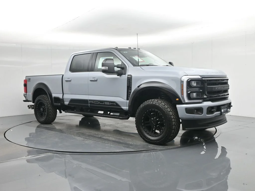 New 2026 Glacier Gray Metallic Tri-Coat Ford Lariat image 29