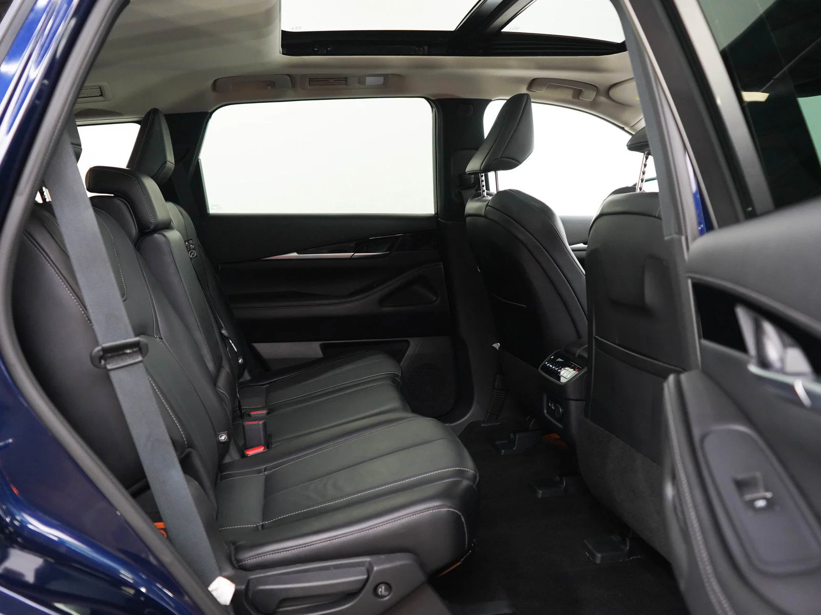 Used 2024 Grand Blue INFINITI PURE image 12