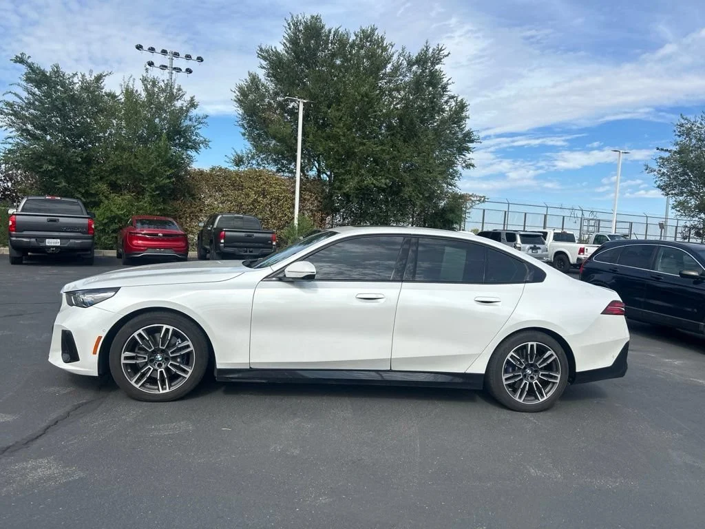 Used 2024 Mineral White Metallic BMW 530i xDrive image 13
