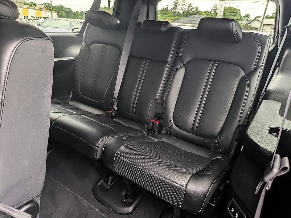 Used 2024 Bright White Clearcoat Jeep Series III image 27