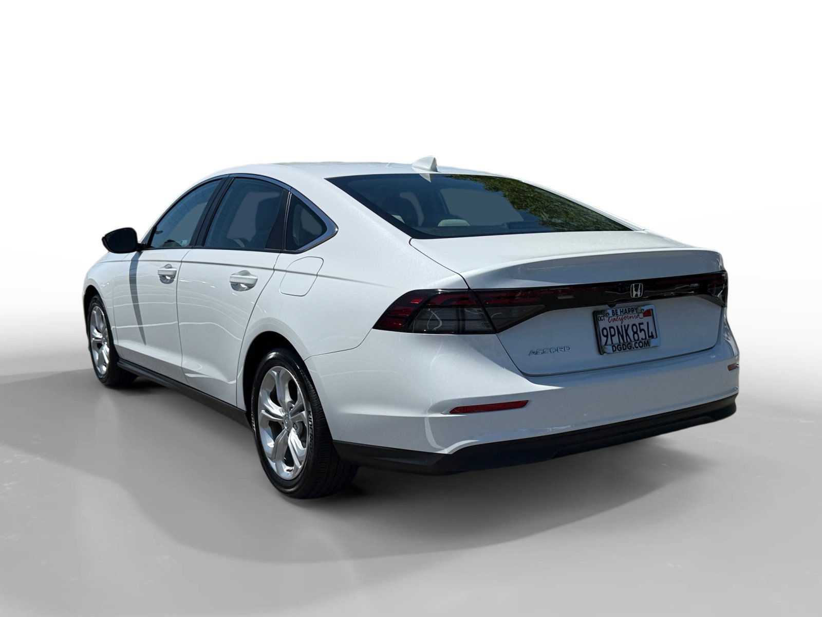 Used 2024 Platinum White Pearl Honda LX image 3
