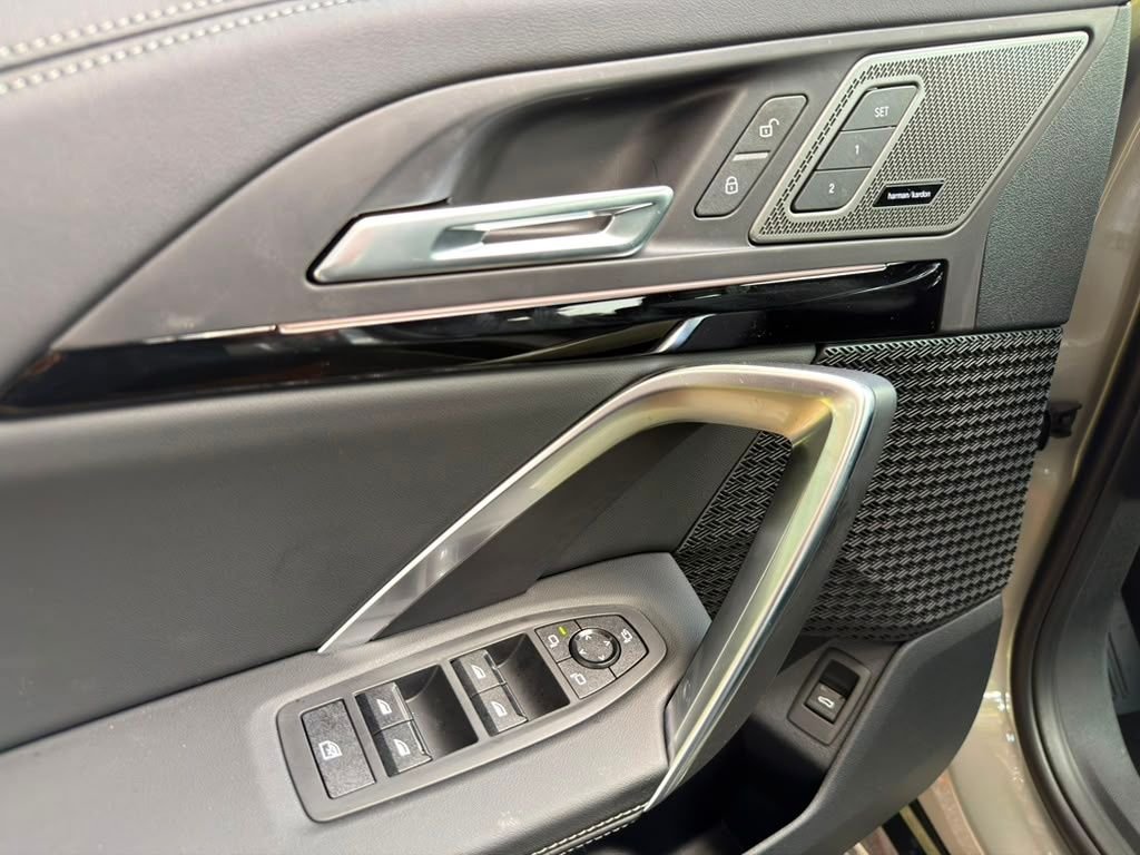 New 2026 Silver BMW xDrive28i image 14