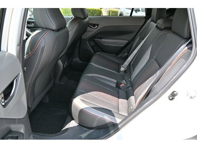 New 2026 CRYSTAL WHITE PEARL Subaru Limited image 17
