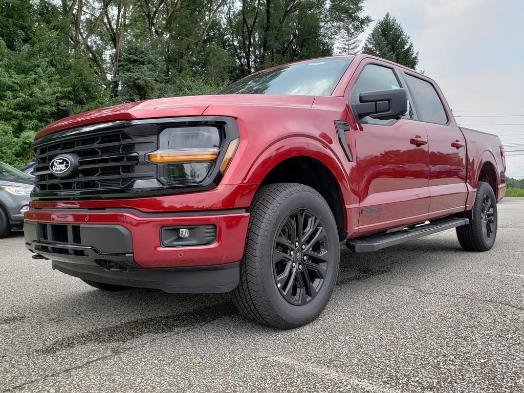 New 2026 Ruby Red Metallic Tinted Clearcoat Ford XLT image 3