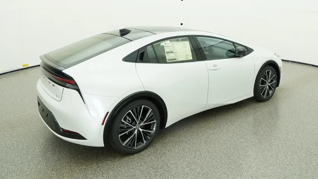 New 2026 Wind Chill Pearl Toyota Limited image 38