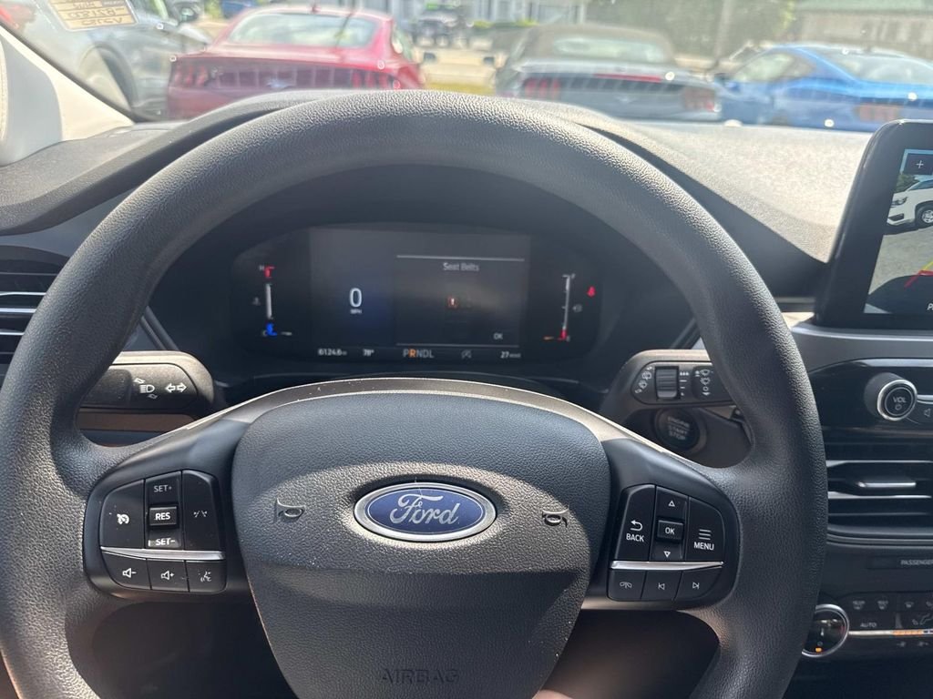 Used 2025 Silver Ford Active image 27