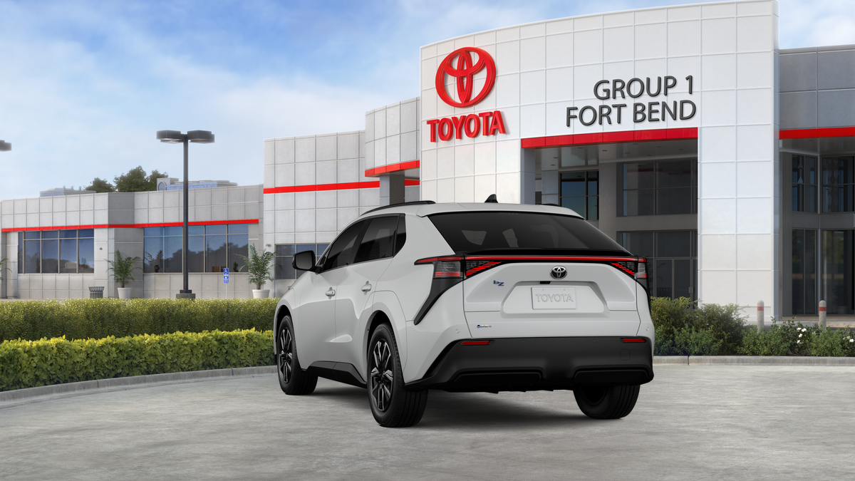 New 2026 Wind Chill Pearl Toyota XLE image 7