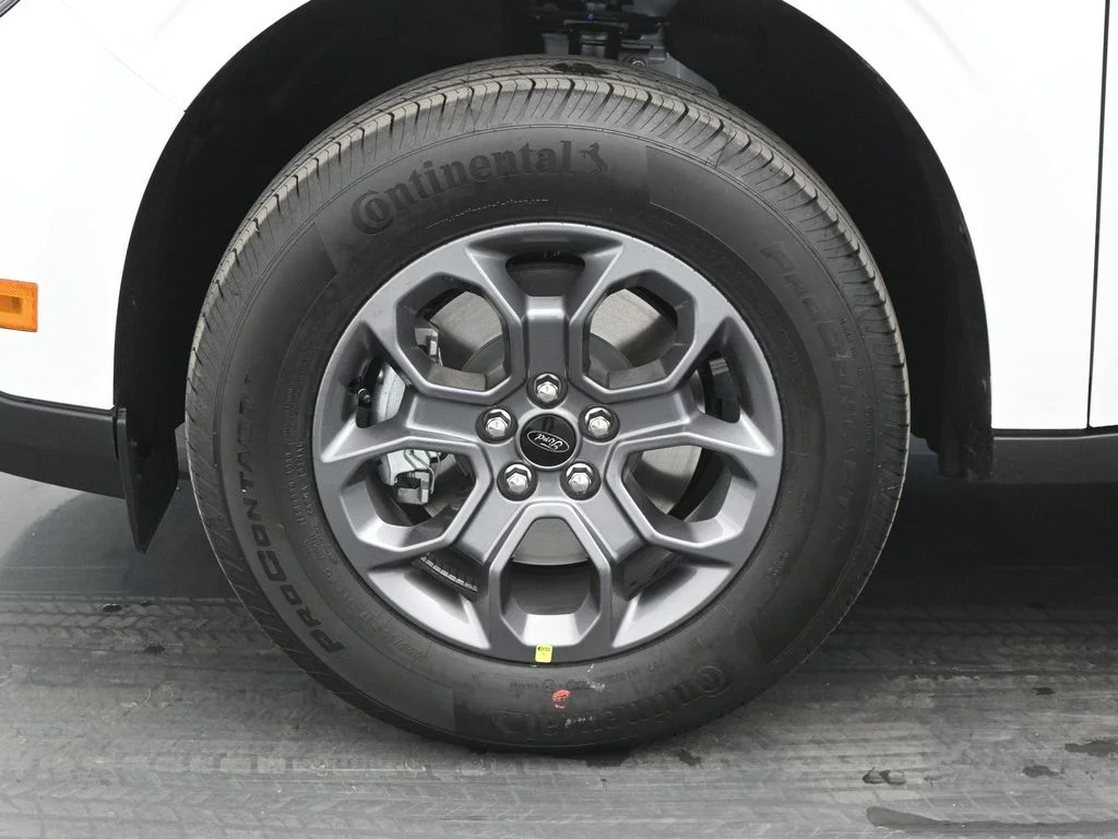 New 2026 Oxford White Ford XLT image 21