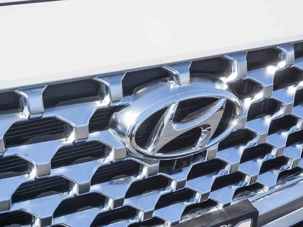Used 2023 White Hyundai Limited image 11
