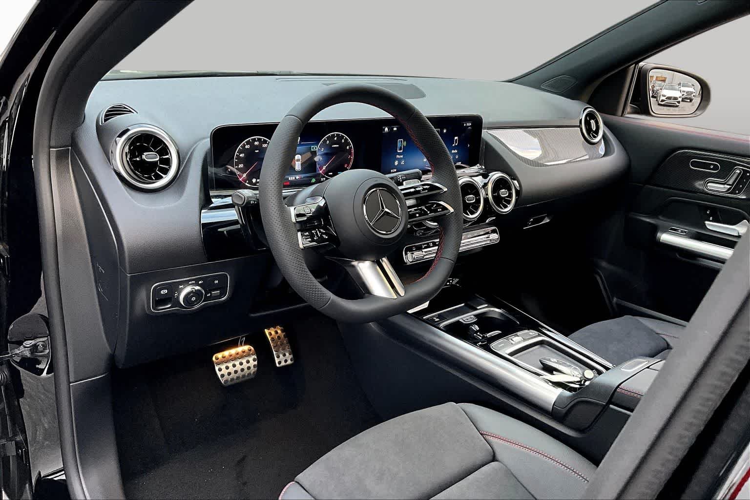 Used 2026 Night Black Mercedes-Benz GLA 250 image 18