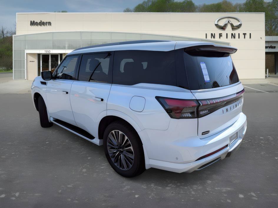Used 2026 Radiant White INFINITI LUXE image 6