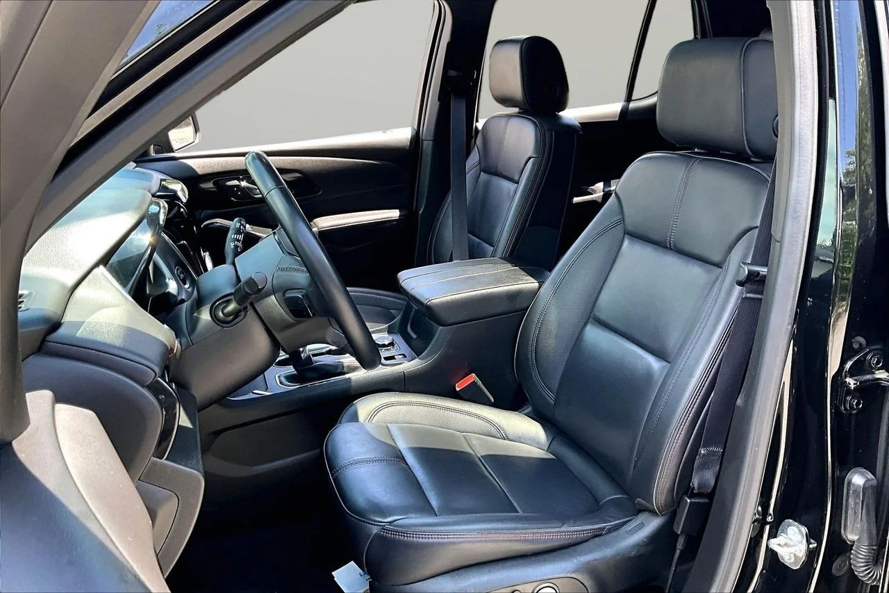 Used 2023 Black Chevrolet RS image 22