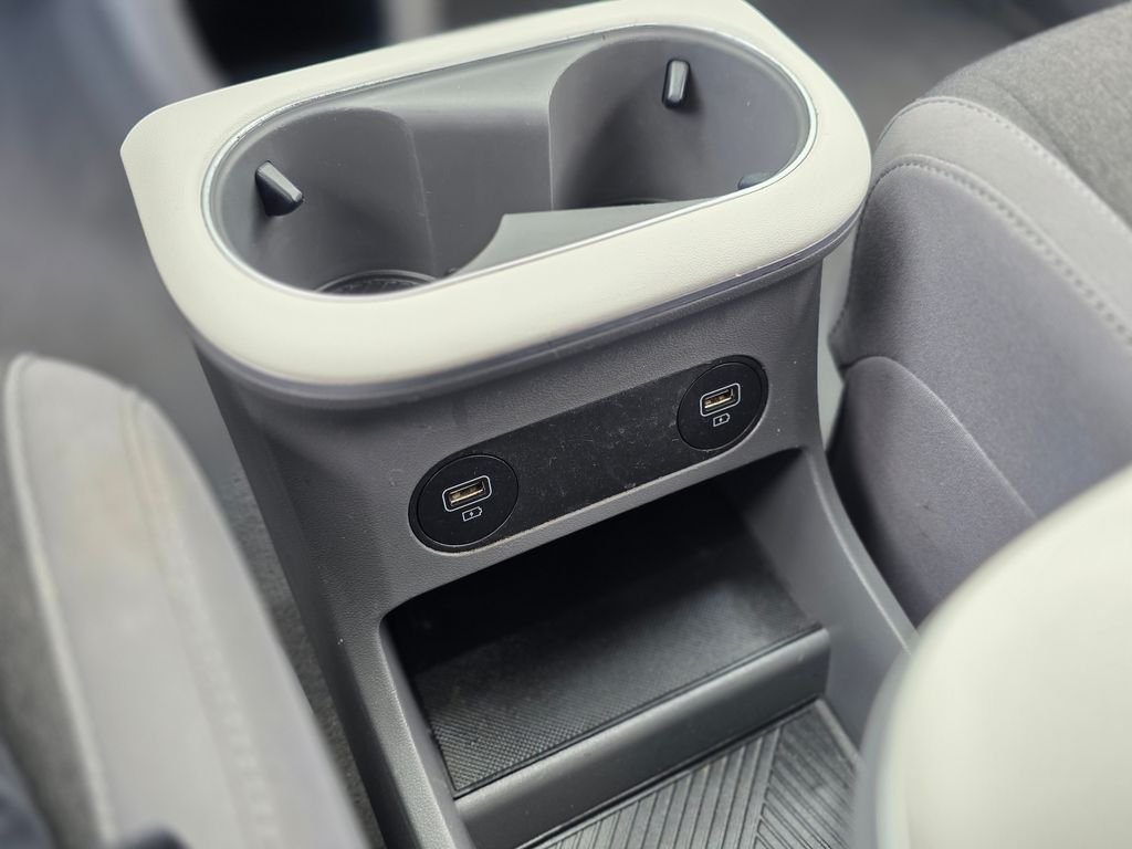 2022 Hyundai IONIQ 5 SE - Photo 31