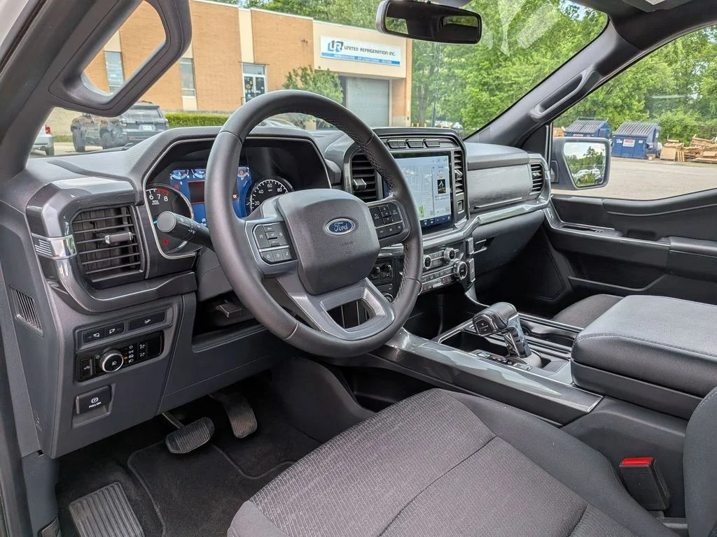 Used 2023 White Ford XLT image 12