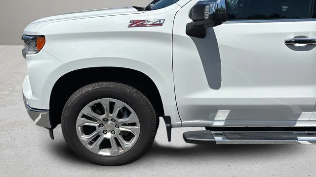 Used 2024 White Chevrolet LTZ image 28
