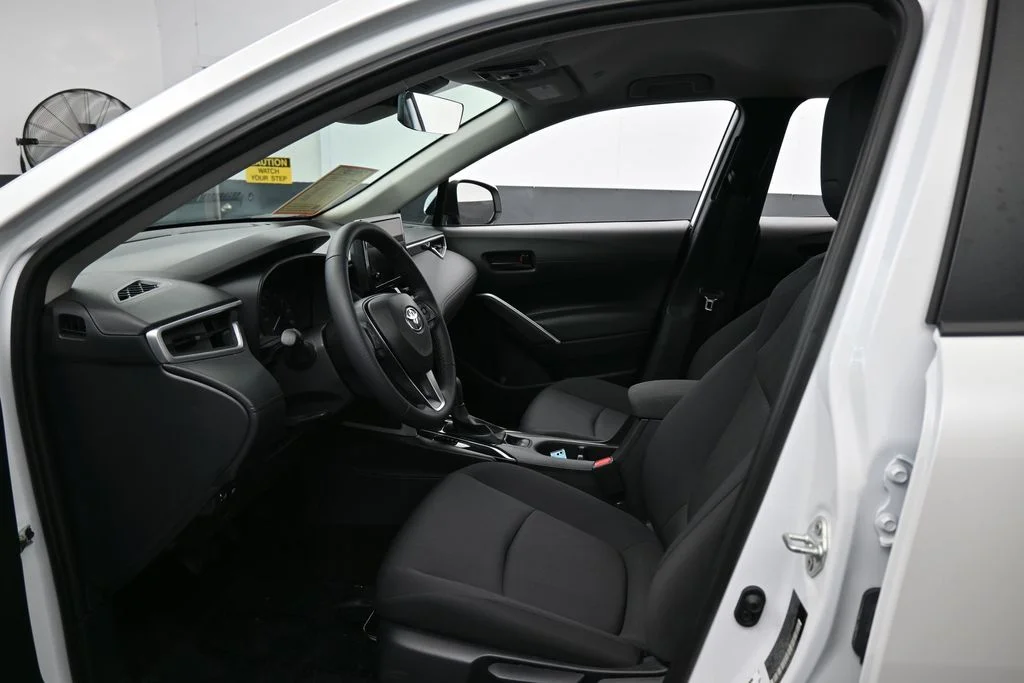 Used 2024 Pearl Toyota LE image 10