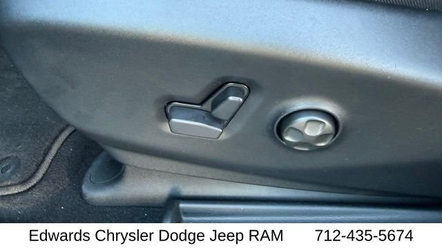 2026 Chrysler Pacifica Select - Photo 19